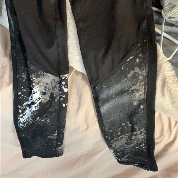 Leggings - Picture 2 of 3